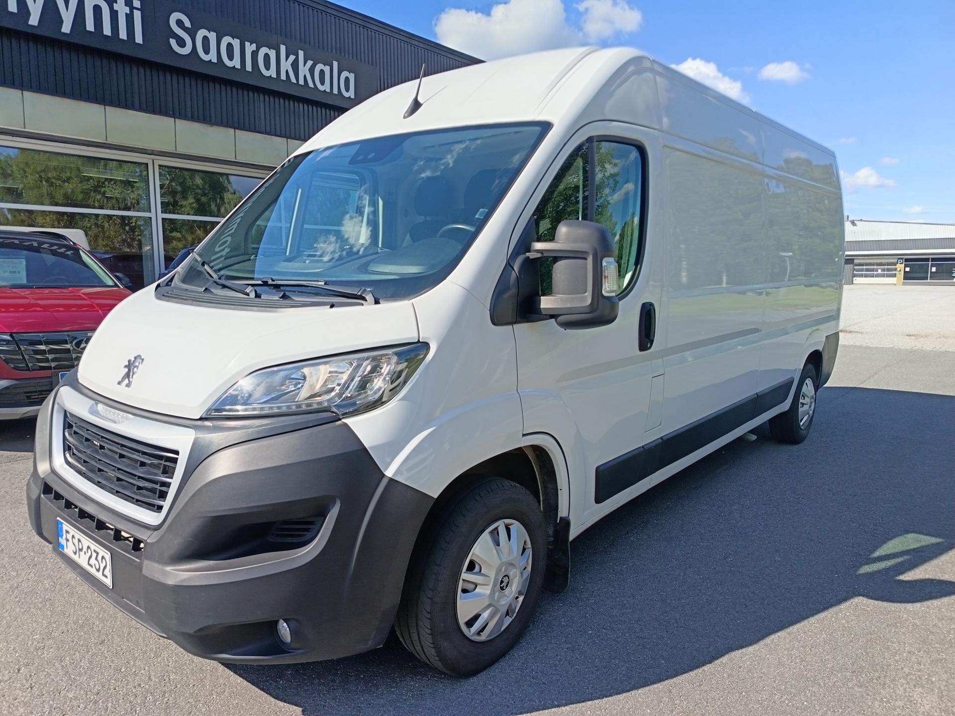 PEUGEOT Boxer 2023