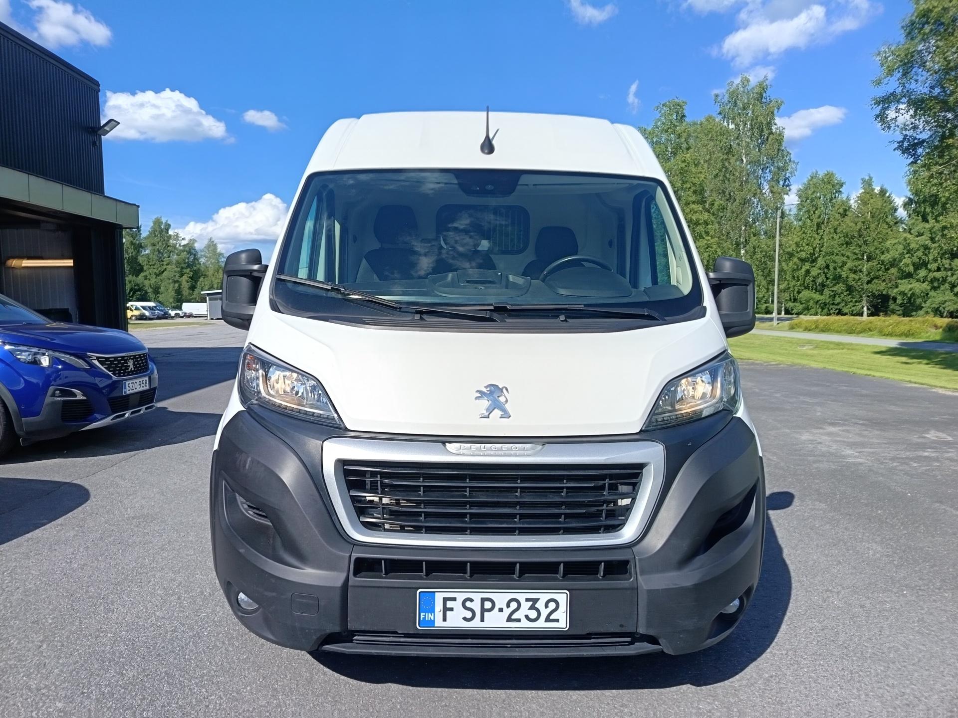 PEUGEOT Boxer 2023