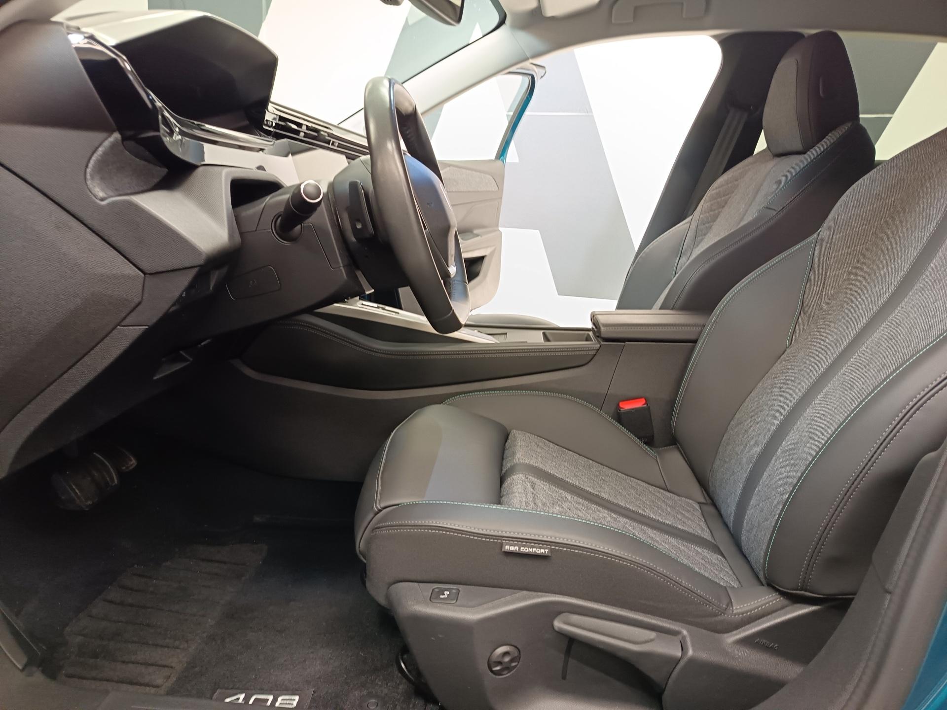 PEUGEOT 408 2023