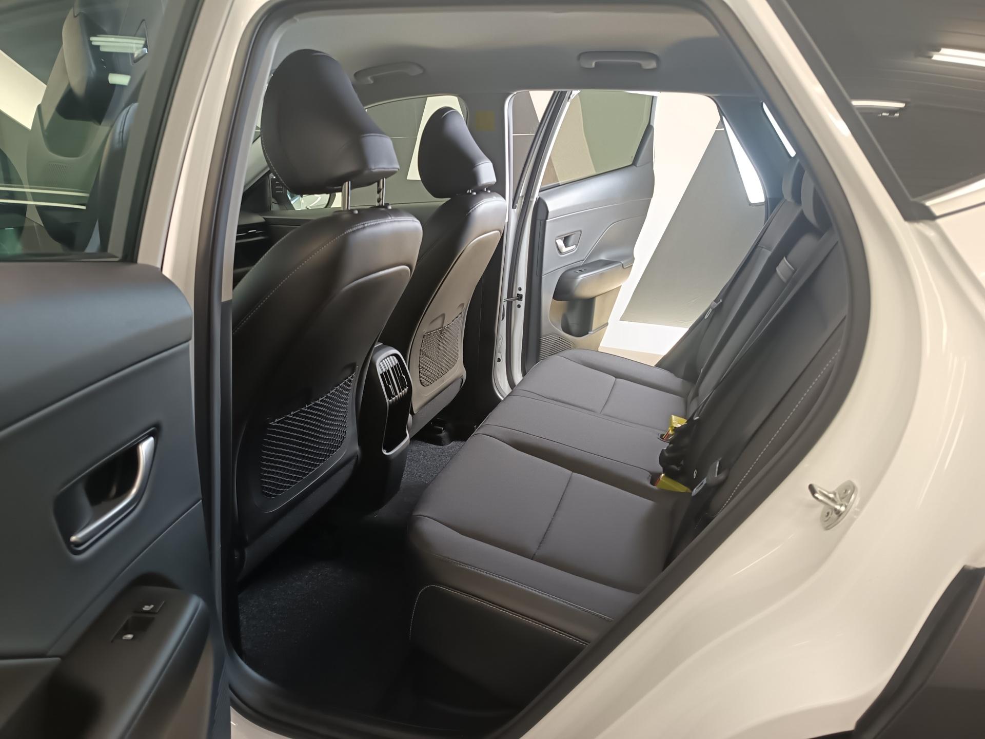 HYUNDAI KONA Hybrid 2025