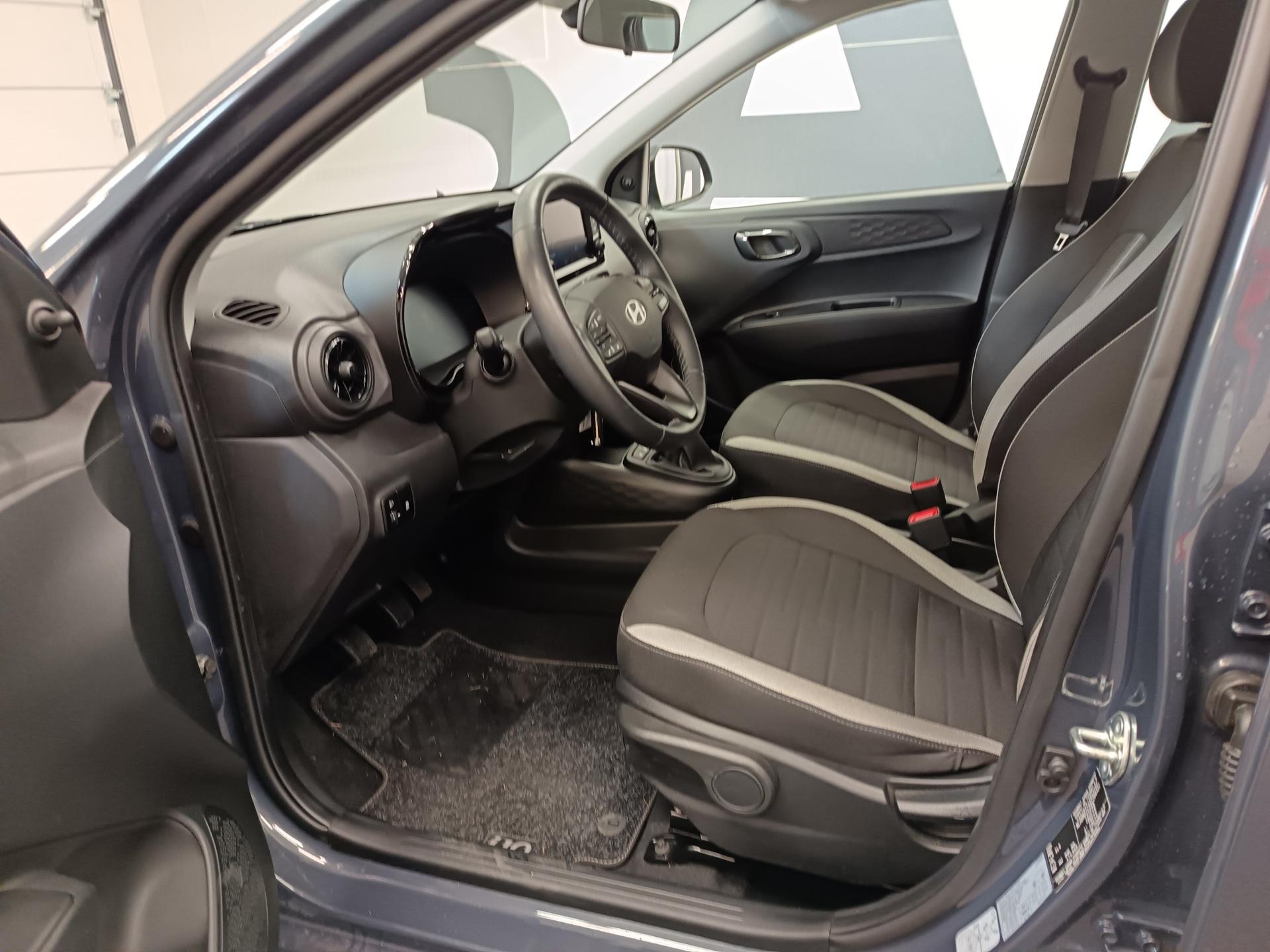 HYUNDAI i10 2024