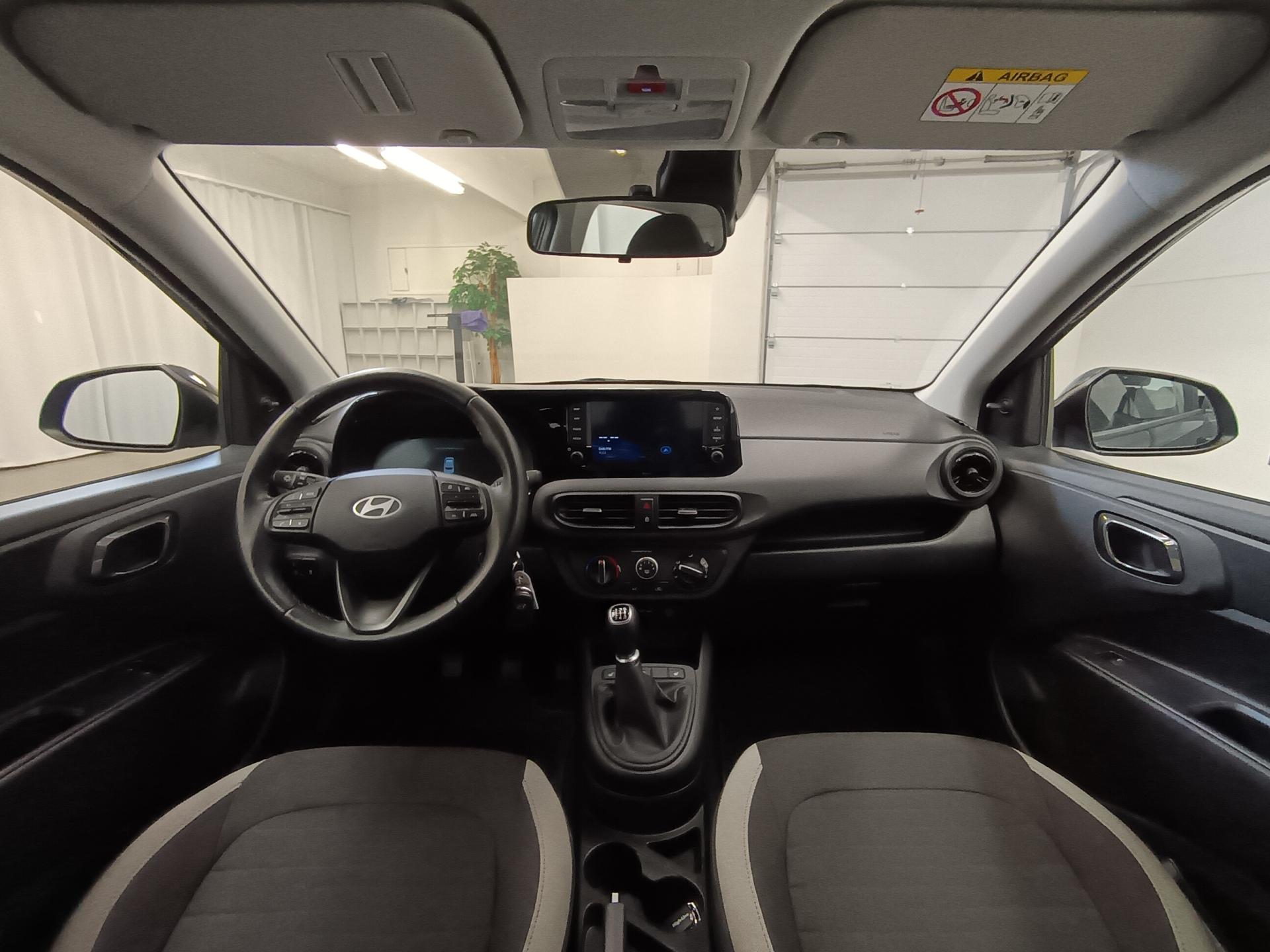 HYUNDAI i10 2024