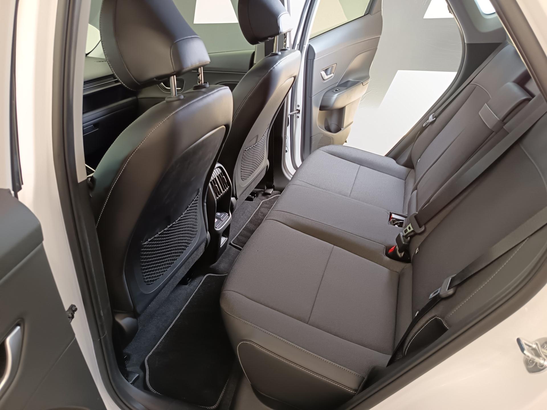 HYUNDAI Kona Electric 2024