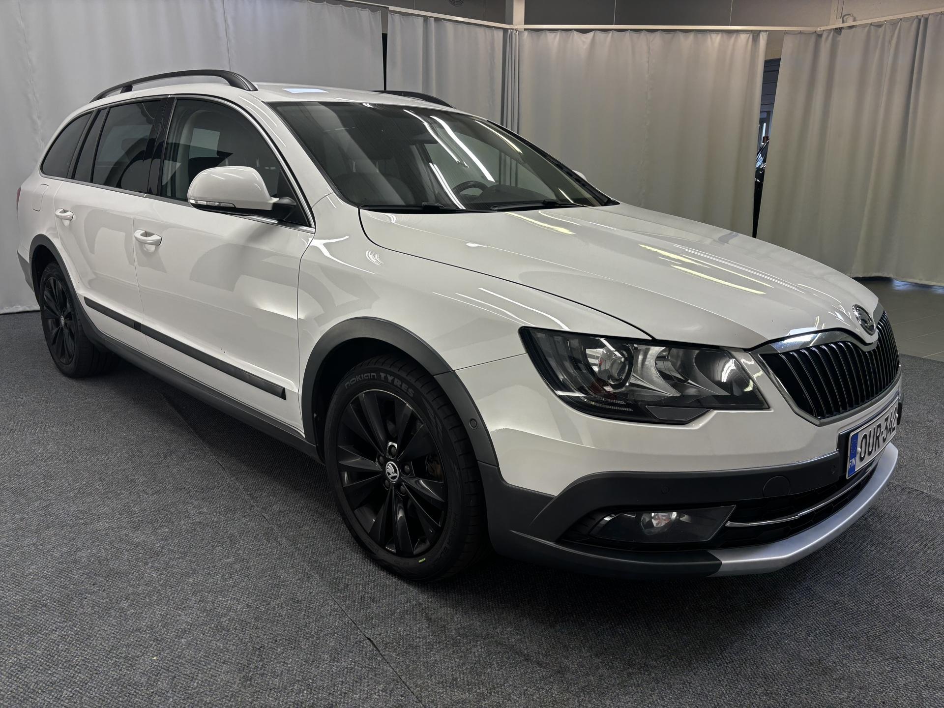 SKODA Superb 2014