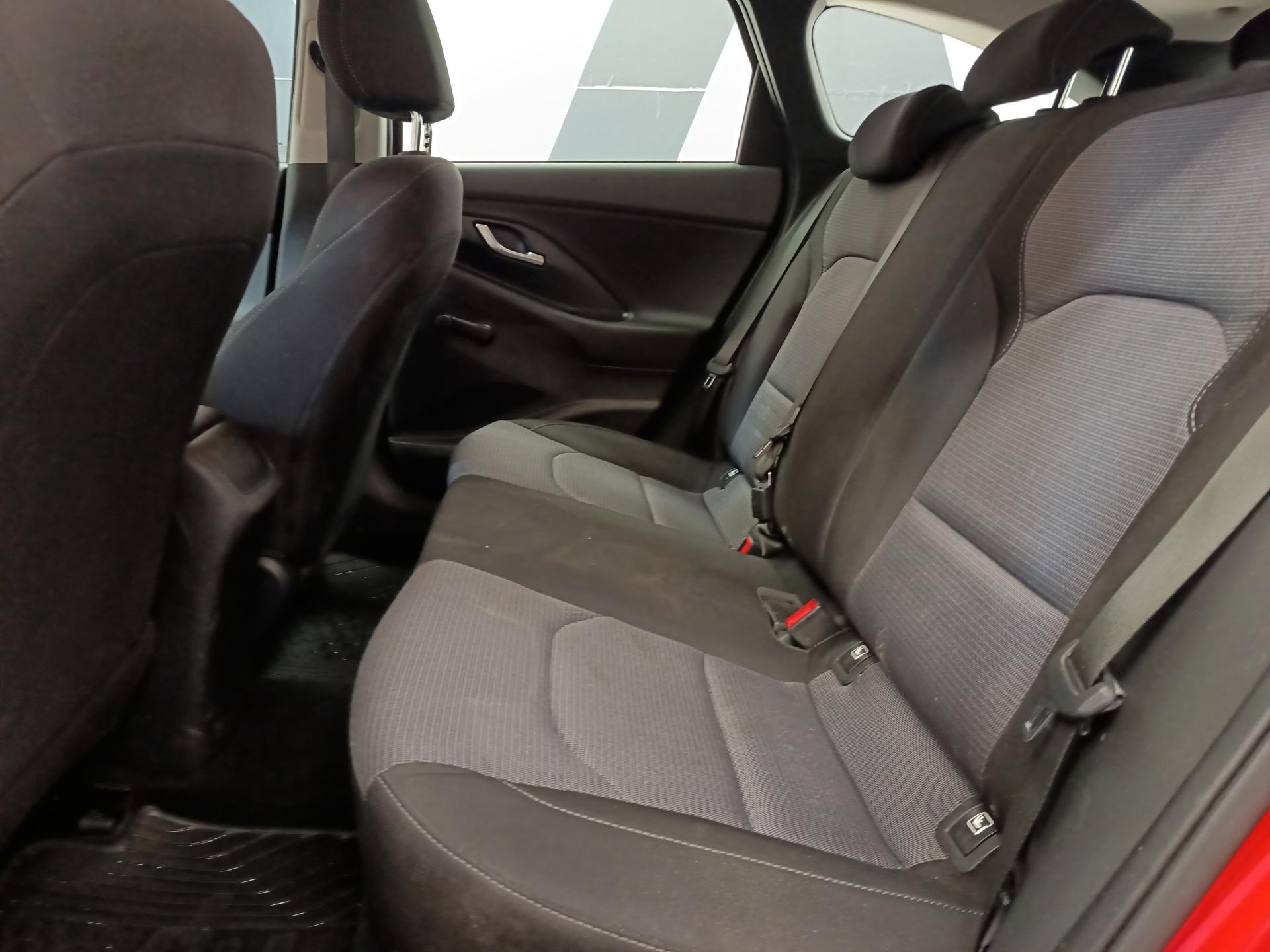 HYUNDAI i30 2021
