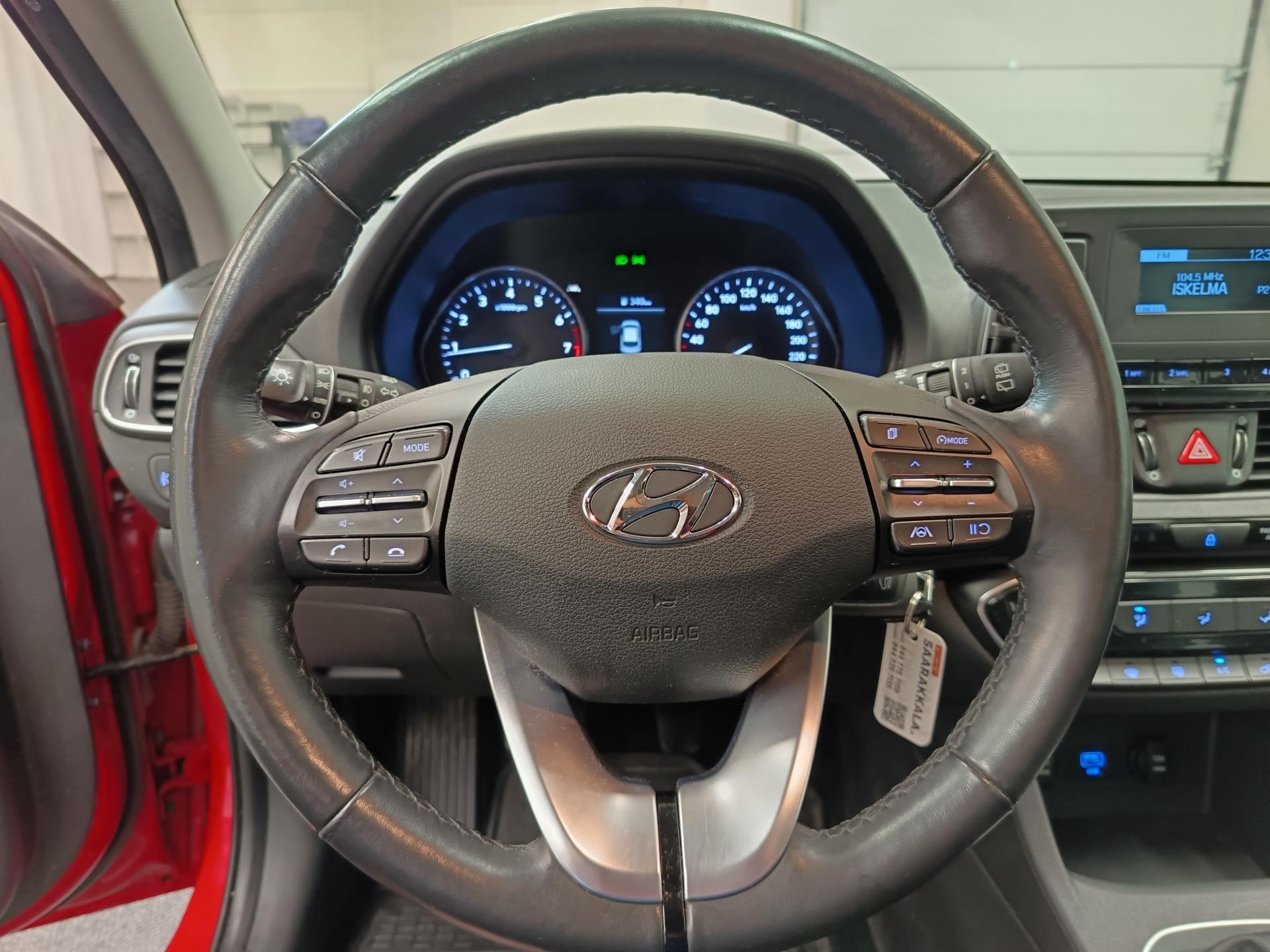 HYUNDAI i30 2021