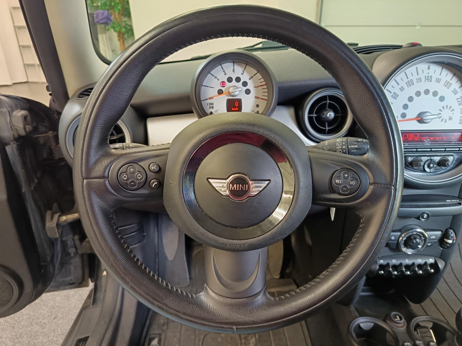 MINI Cooper 2010