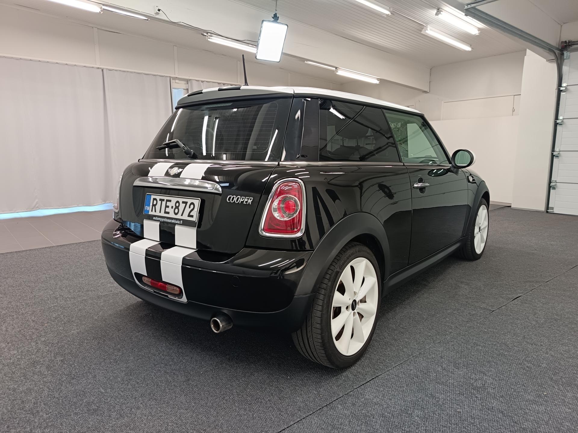 MINI Cooper 2010