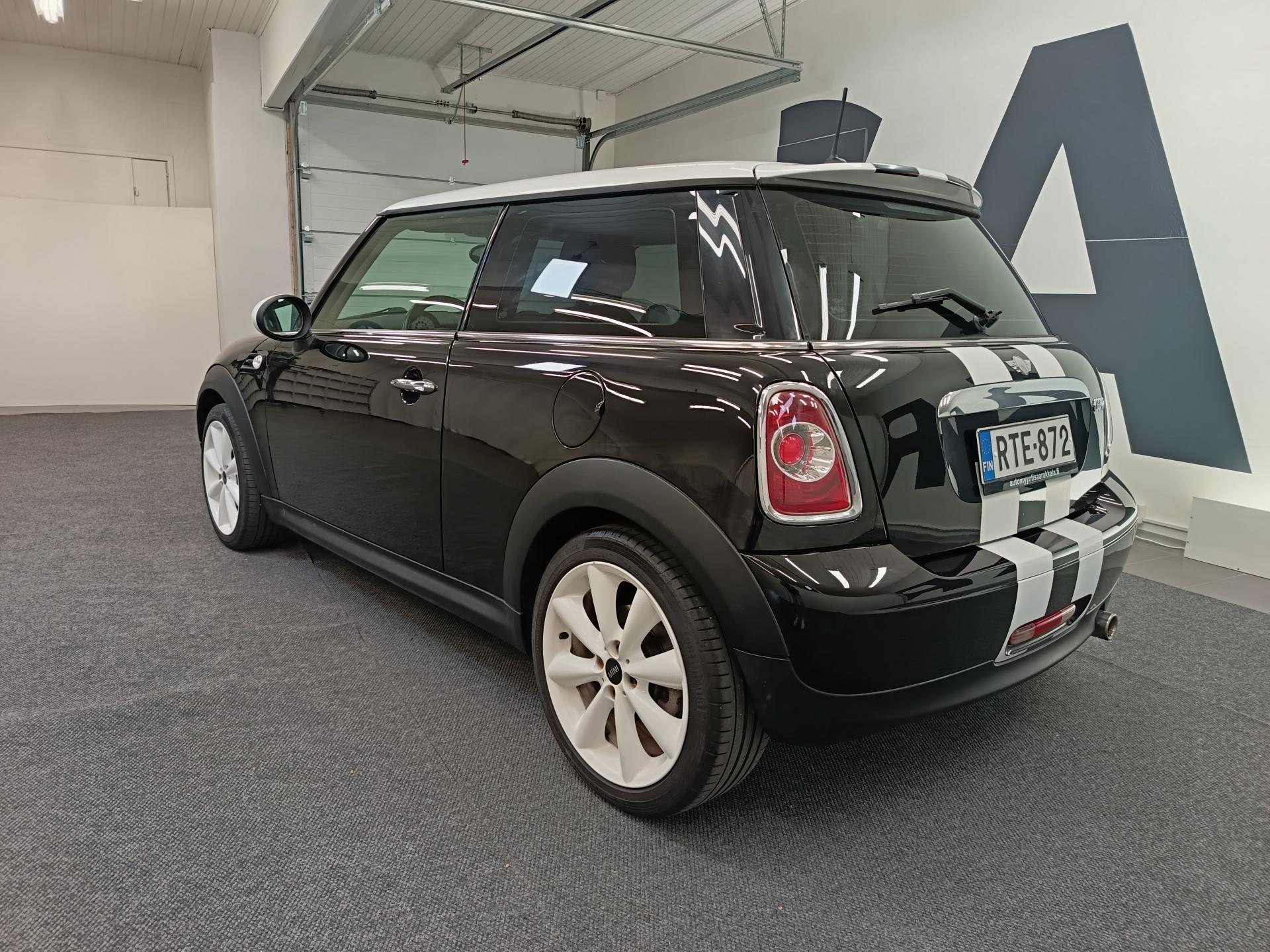 MINI Cooper 2010