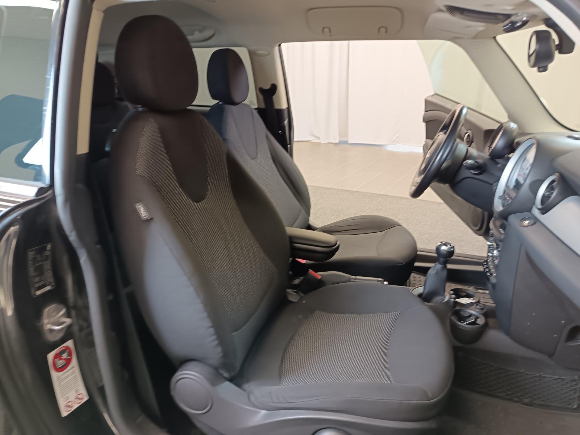 MINI Cooper 2010