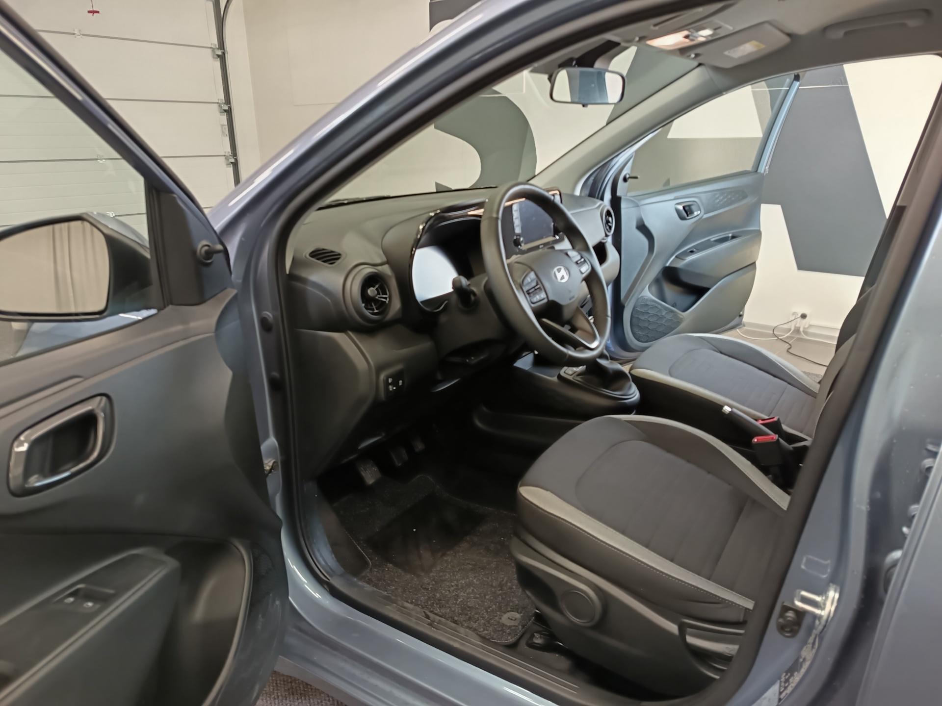 HYUNDAI i10 2024