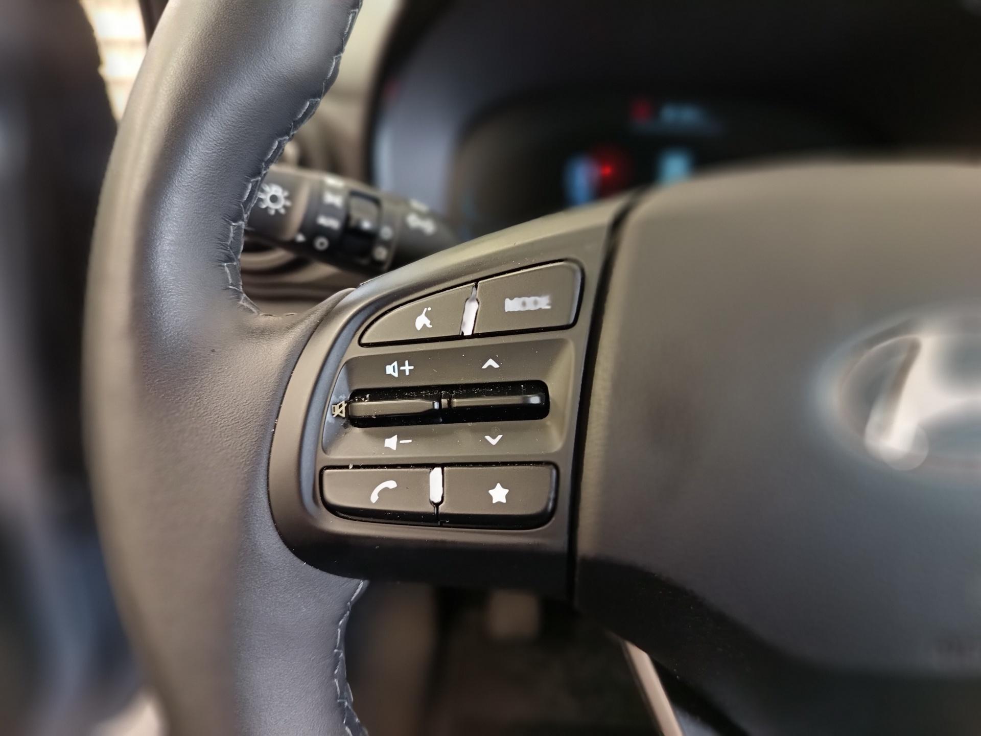 HYUNDAI i10 2024