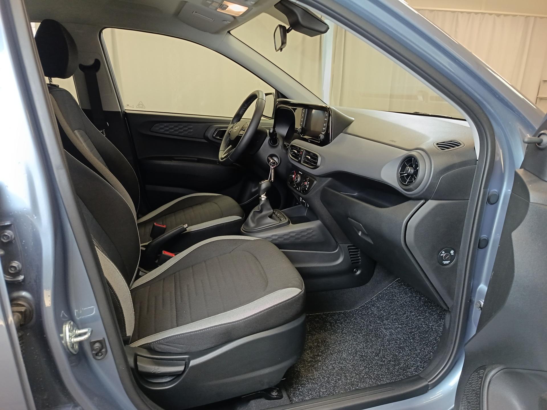 HYUNDAI i10 2024