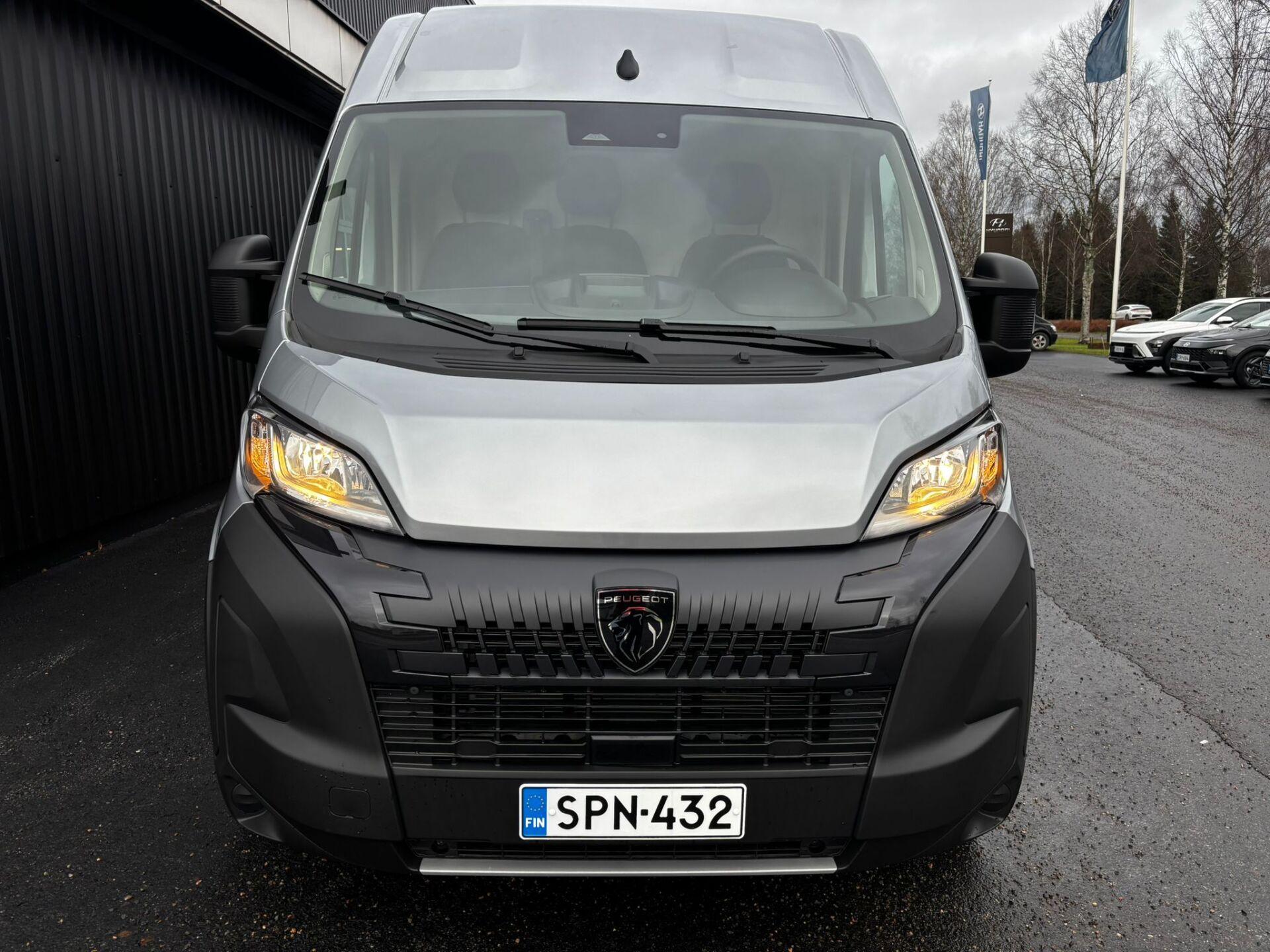 PEUGEOT Boxer 2025