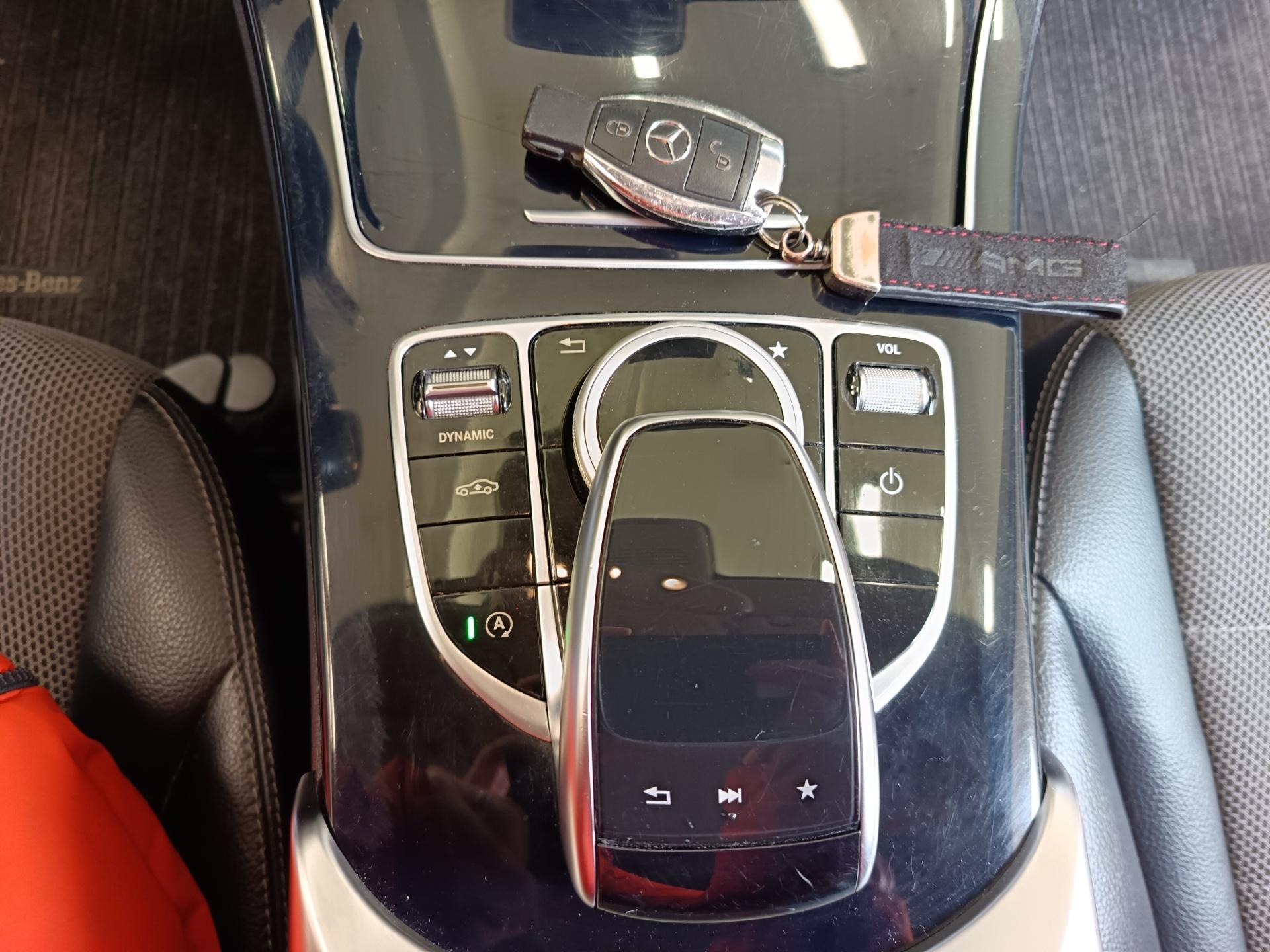 MERCEDES-BENZ C 2016