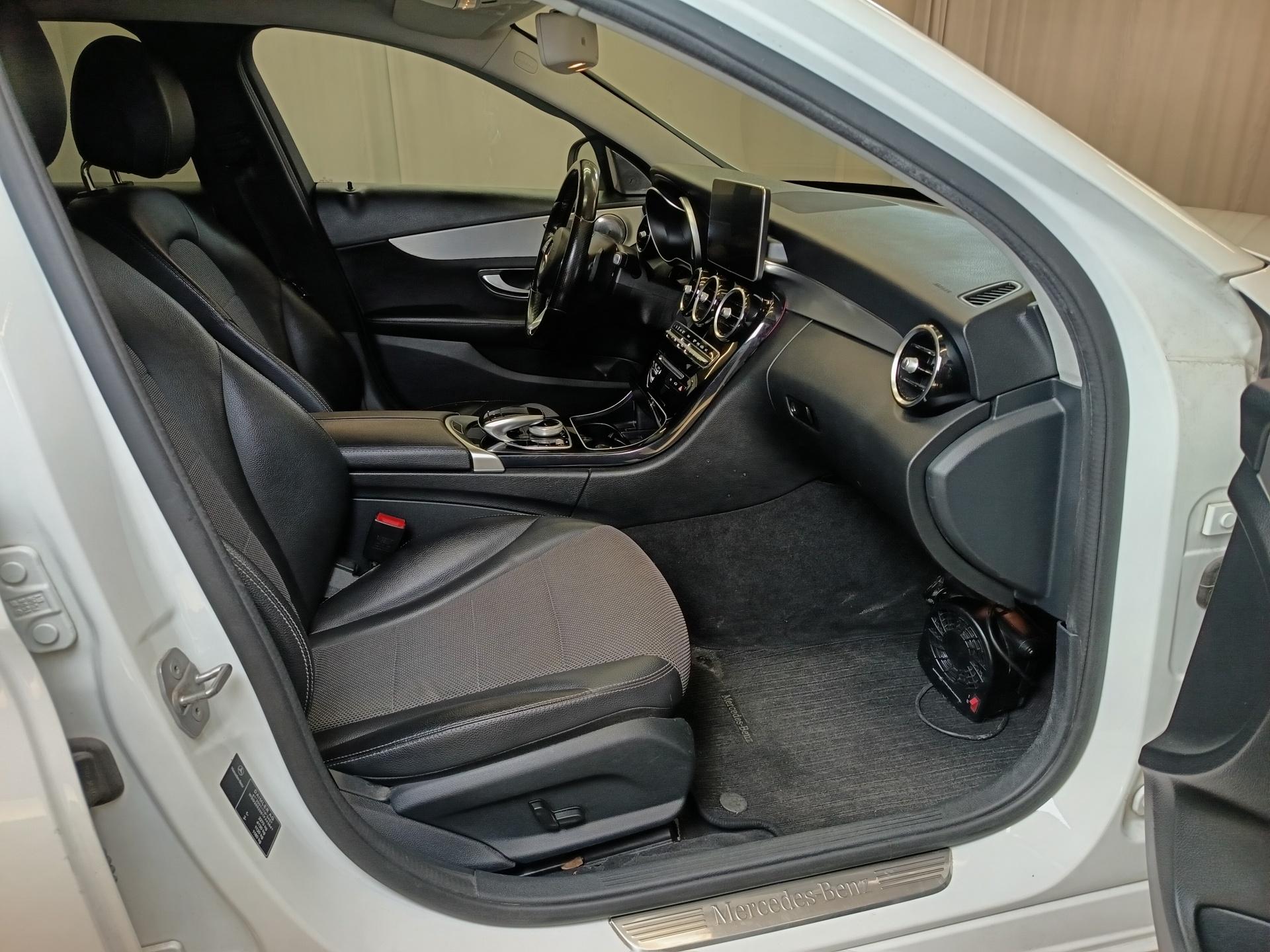 MERCEDES-BENZ C 2016