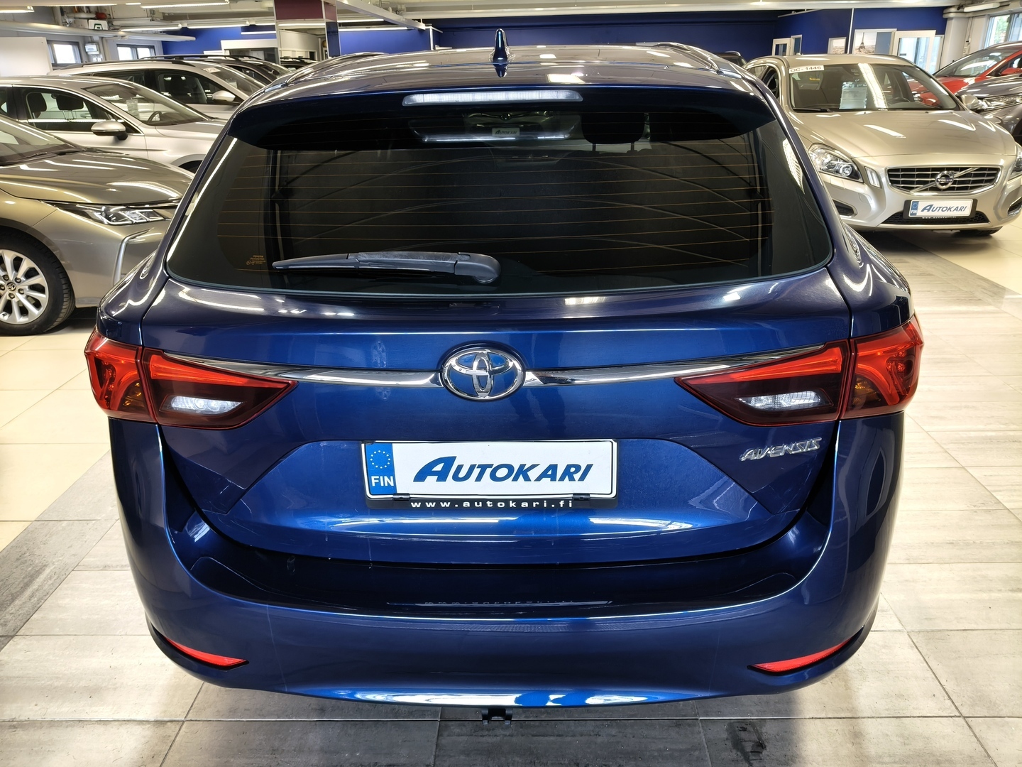 TOYOTA Avensis 5