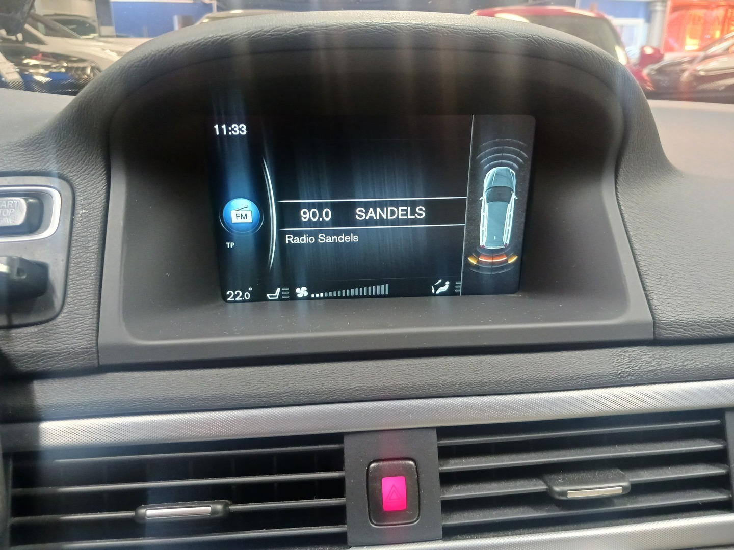 VOLVO V70 12