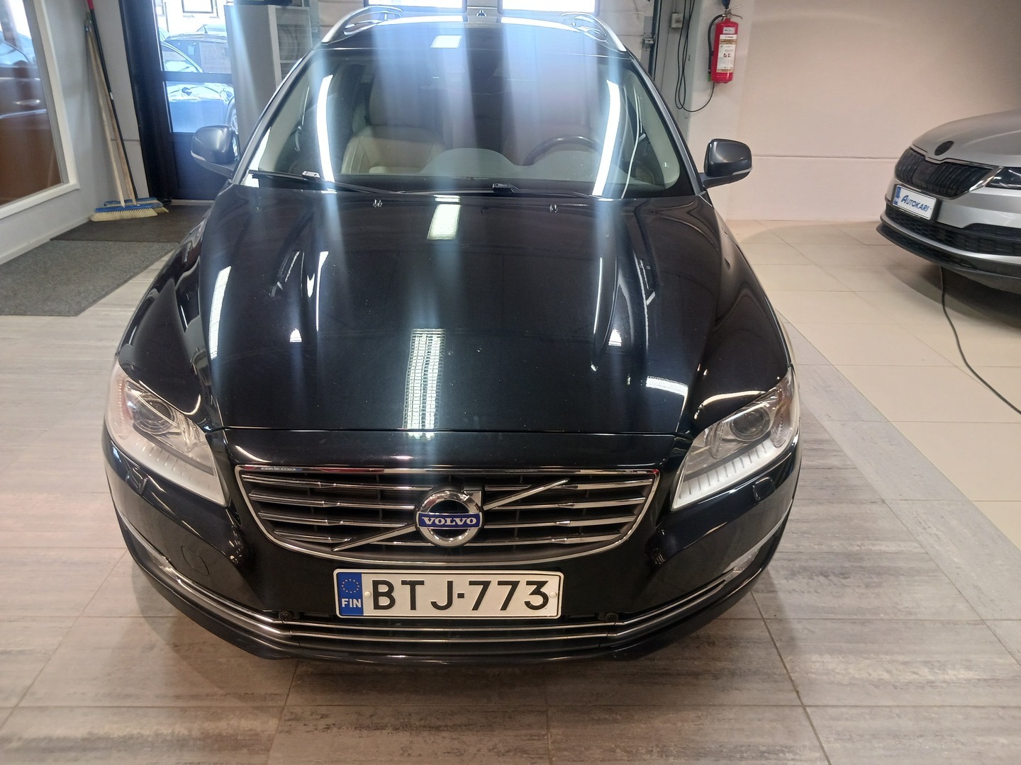 VOLVO V70 2