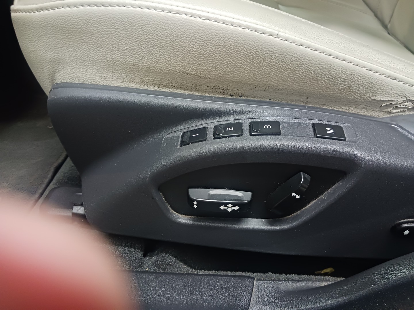 VOLVO V70 9