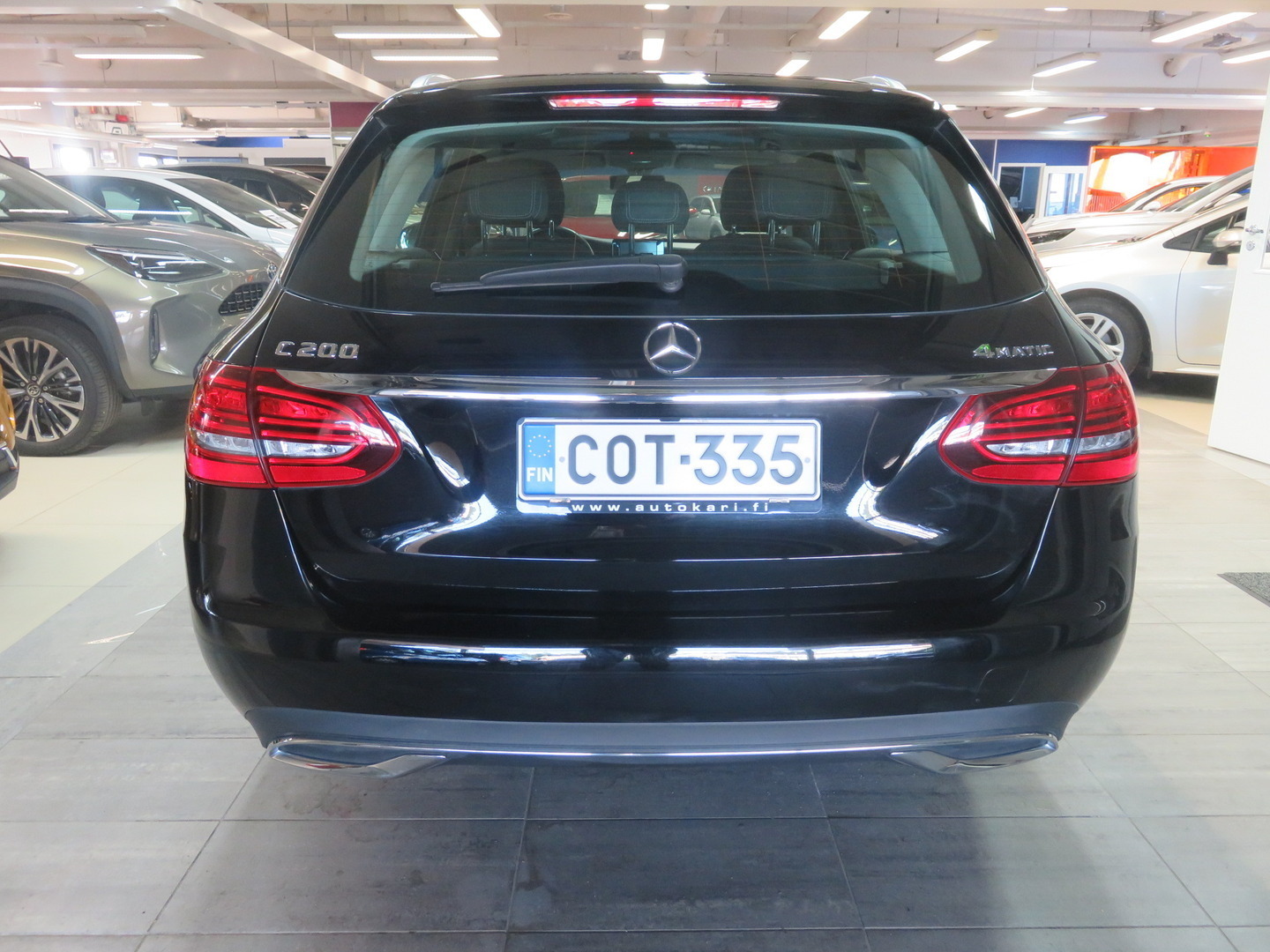MERCEDES-BENZ C 18