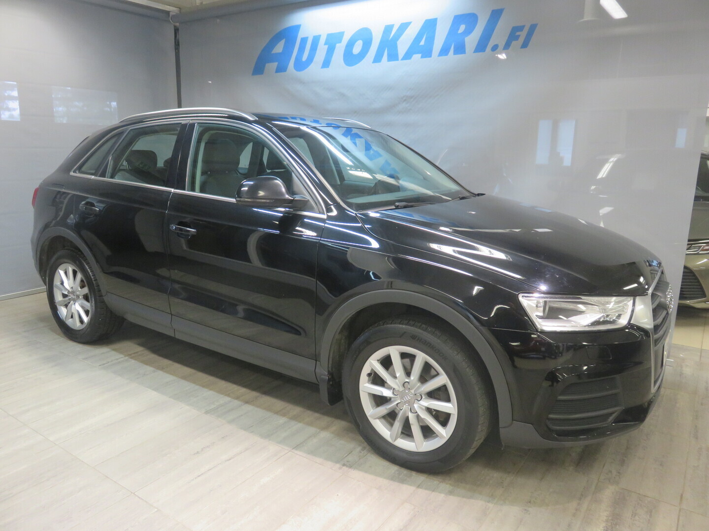 AUDI Q3 1