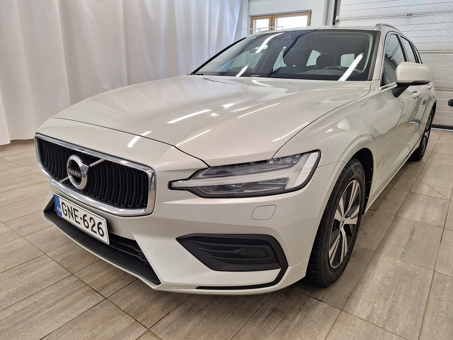 VOLVO V60 2