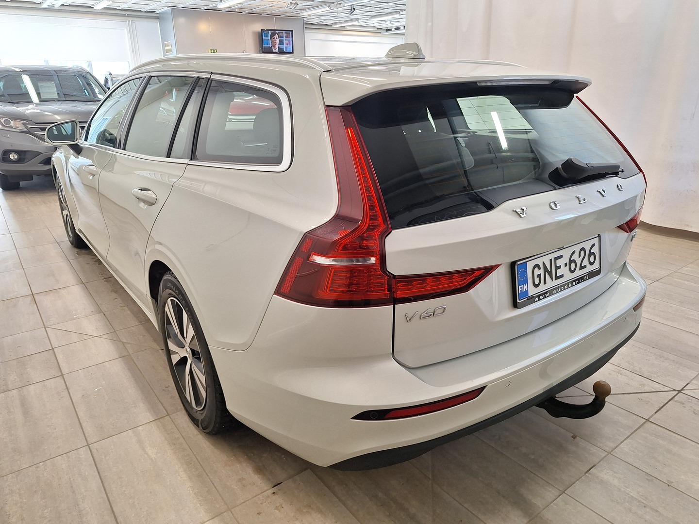 VOLVO V60 3