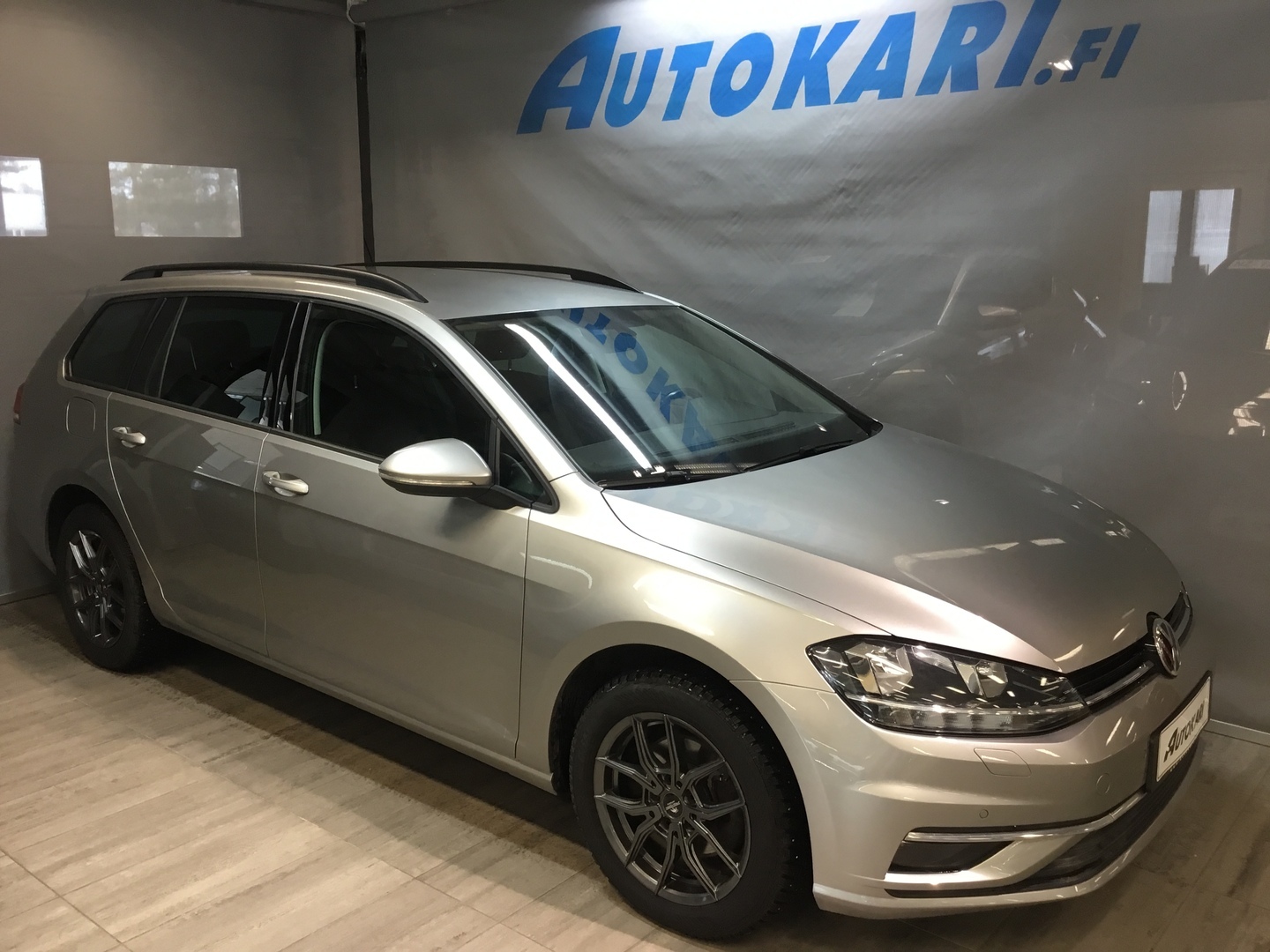 VOLKSWAGEN Golf 1