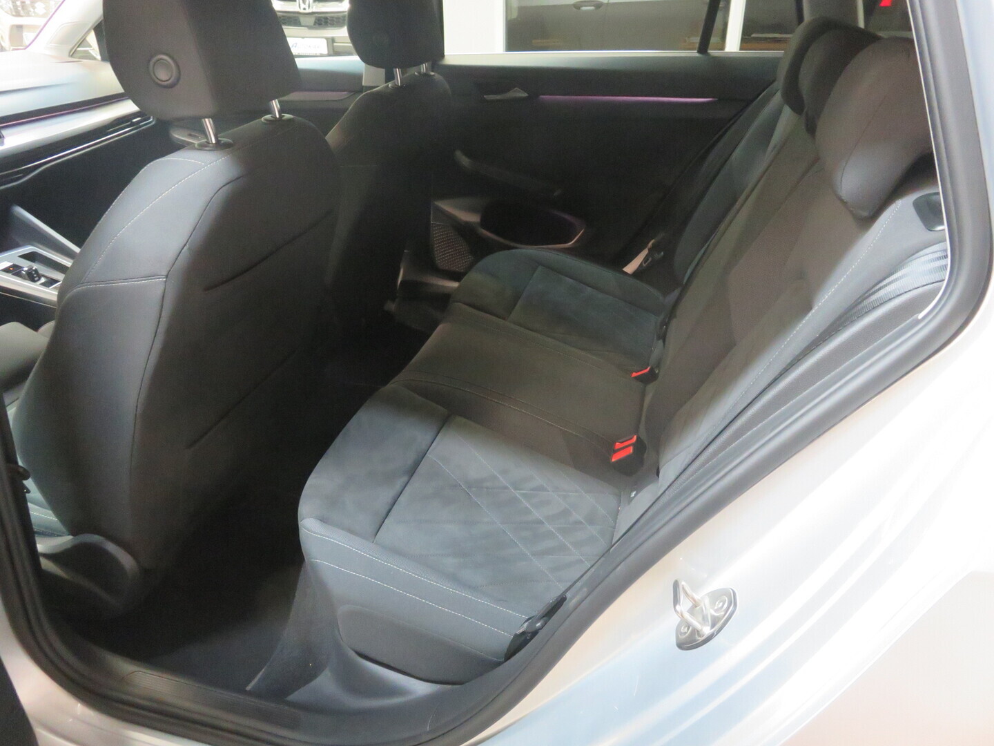VOLKSWAGEN Golf 13