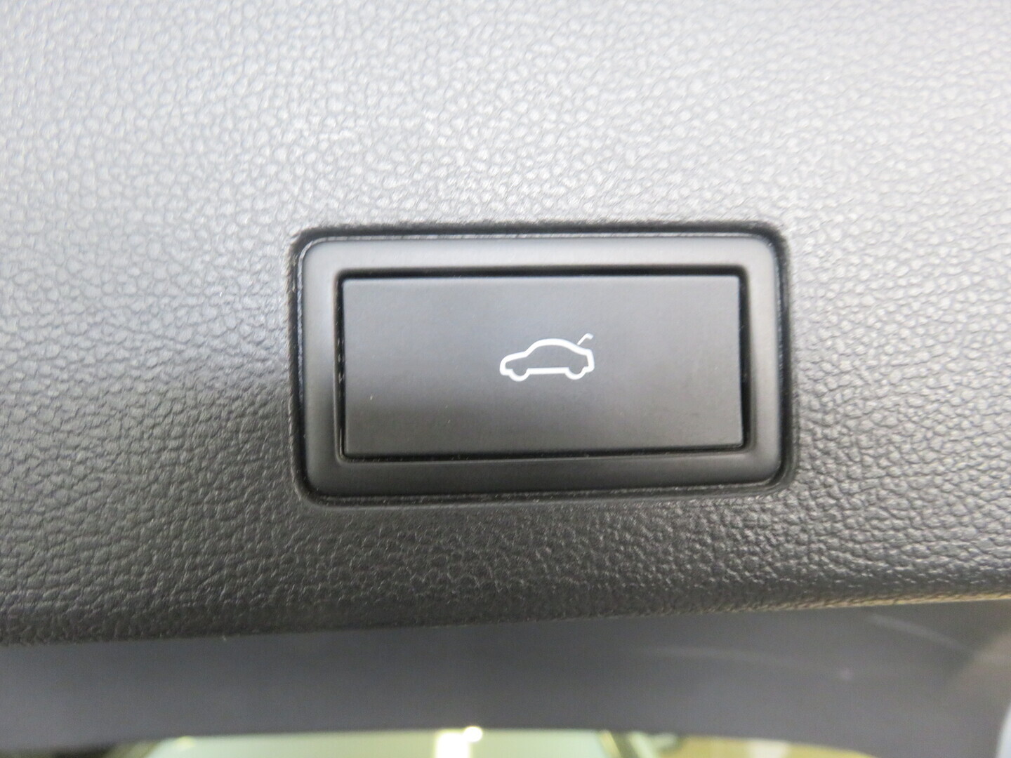 VOLKSWAGEN Golf 14