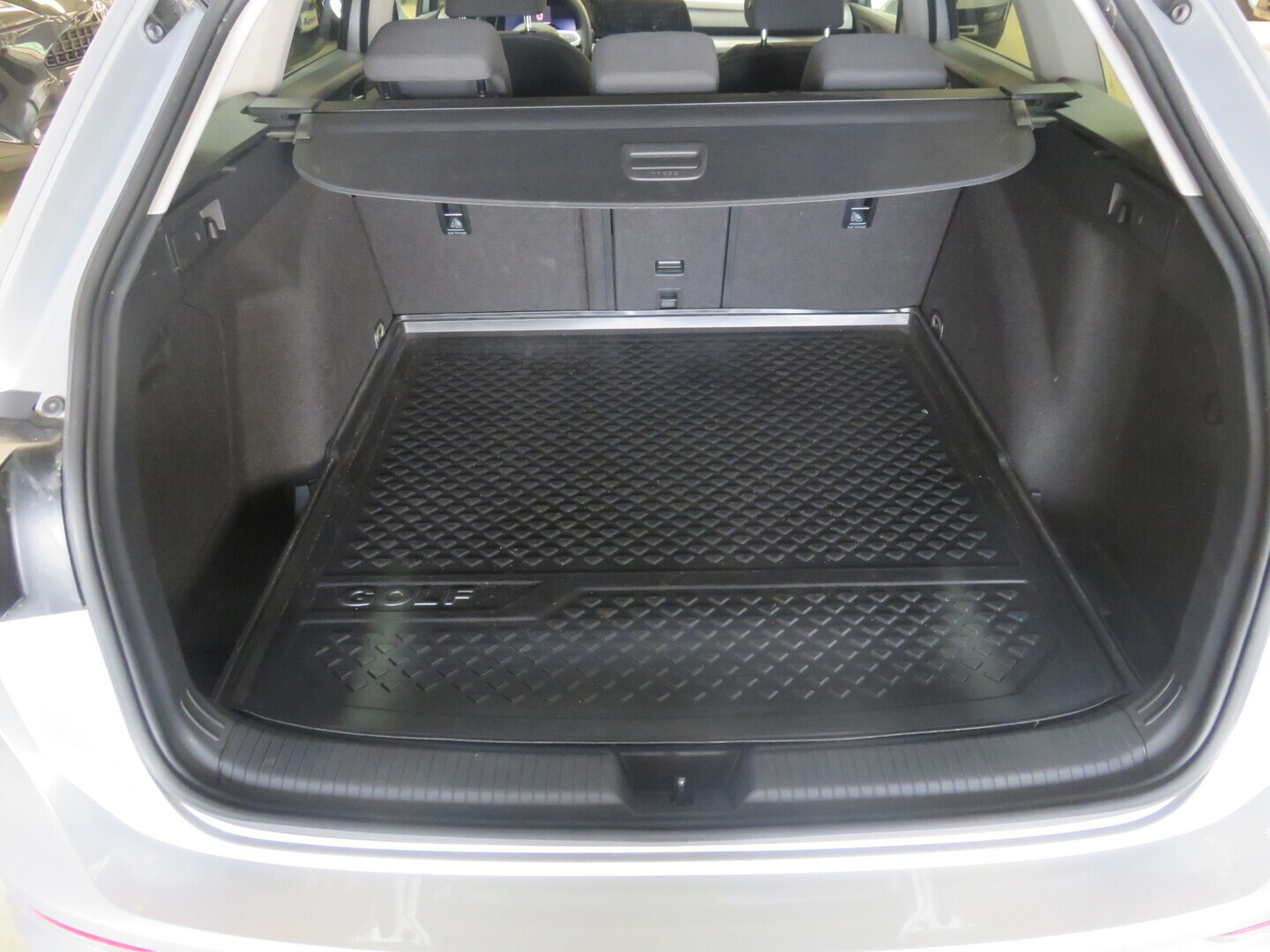 VOLKSWAGEN Golf 15