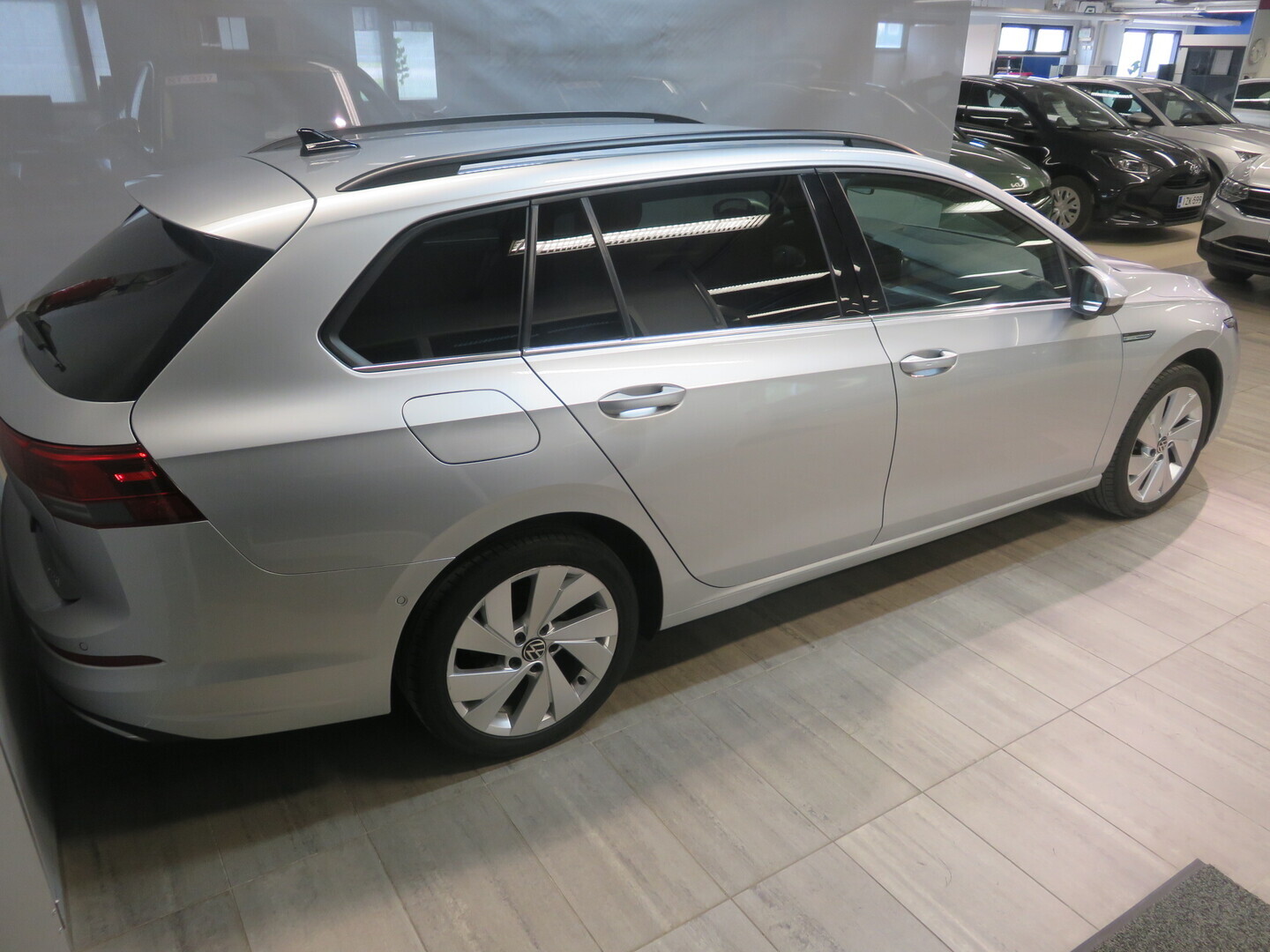 VOLKSWAGEN Golf 18