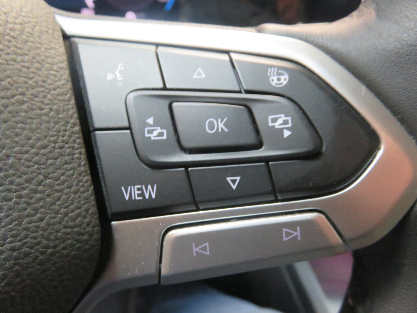 VOLKSWAGEN Golf 8