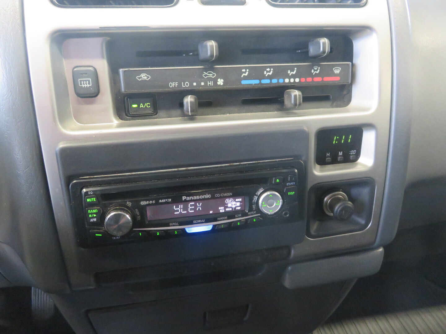 TOYOTA Hiace 5