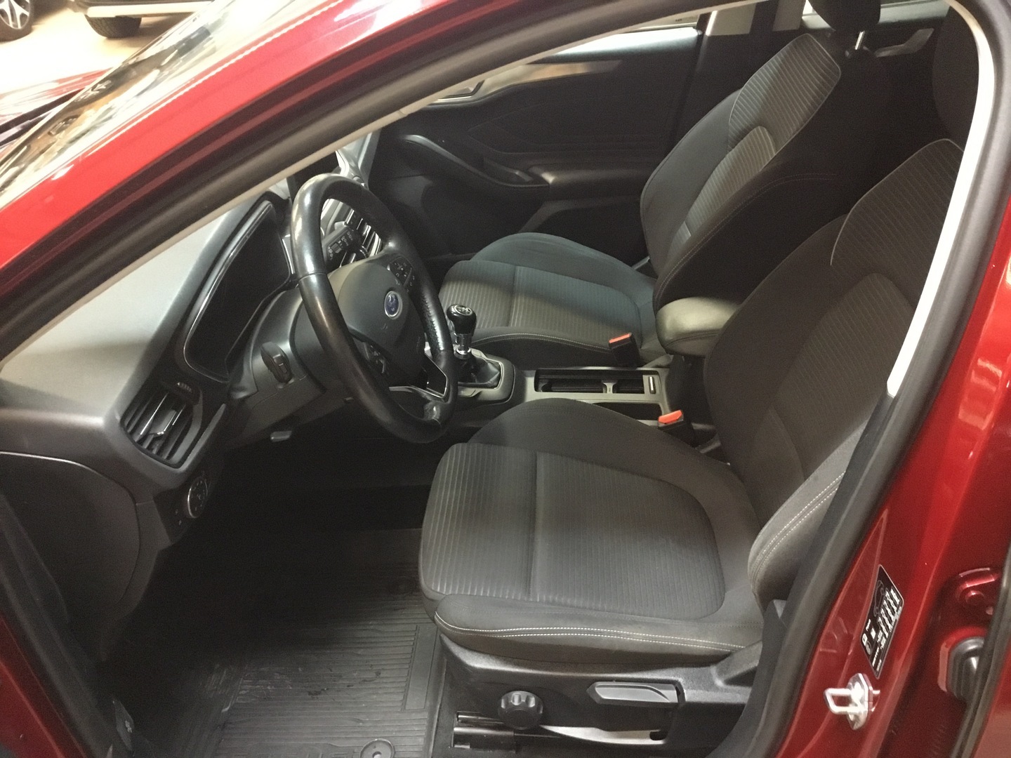 FORD Focus 8
