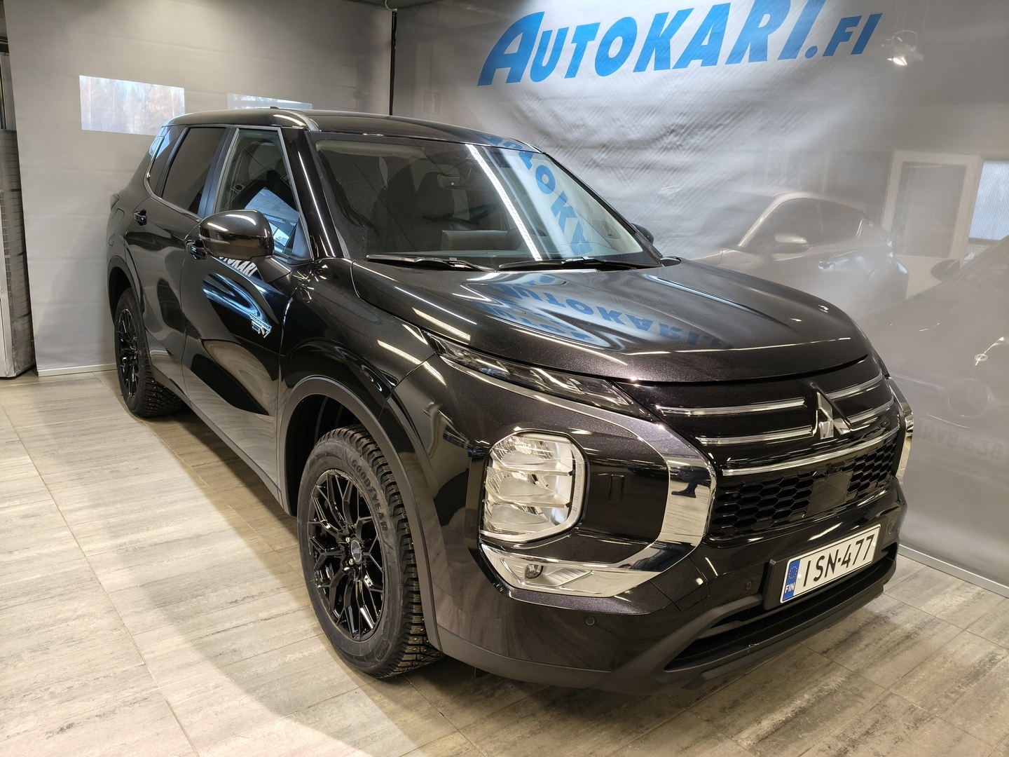 MITSUBISHI Outlander 1