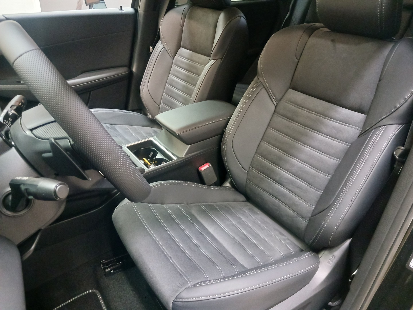 MITSUBISHI Outlander 7