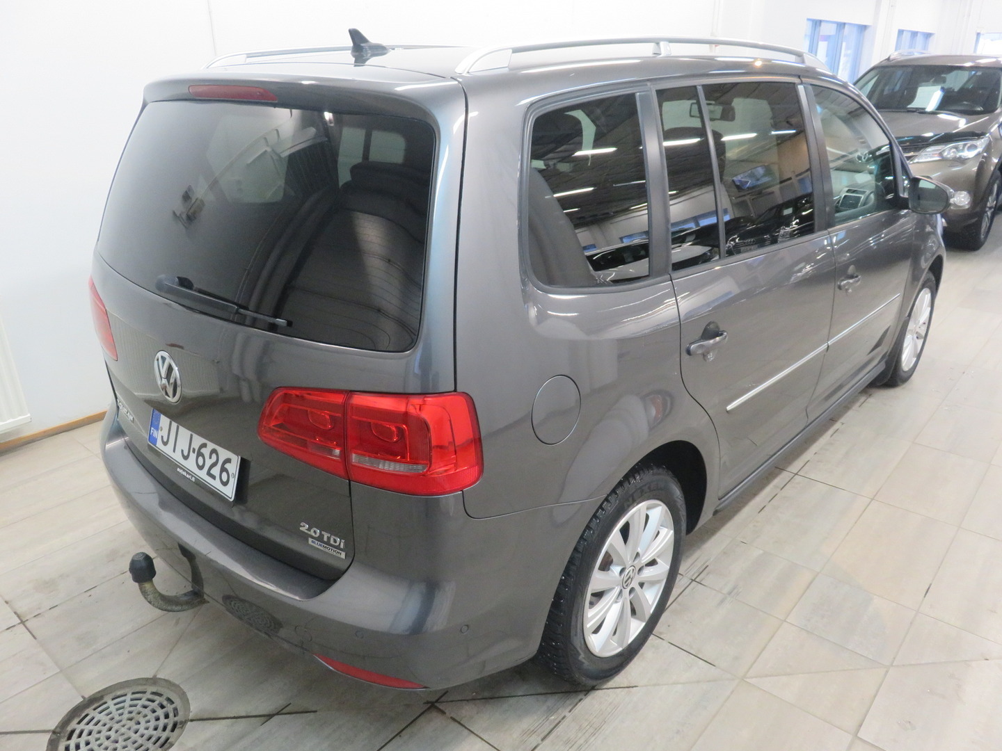 VOLKSWAGEN Touran 18