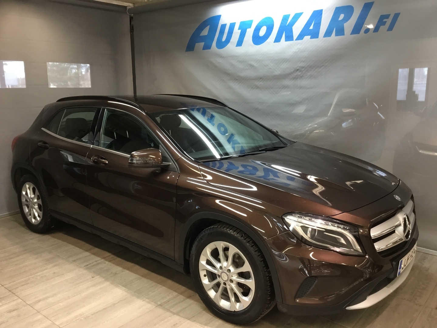 MERCEDES-BENZ GLA 1
