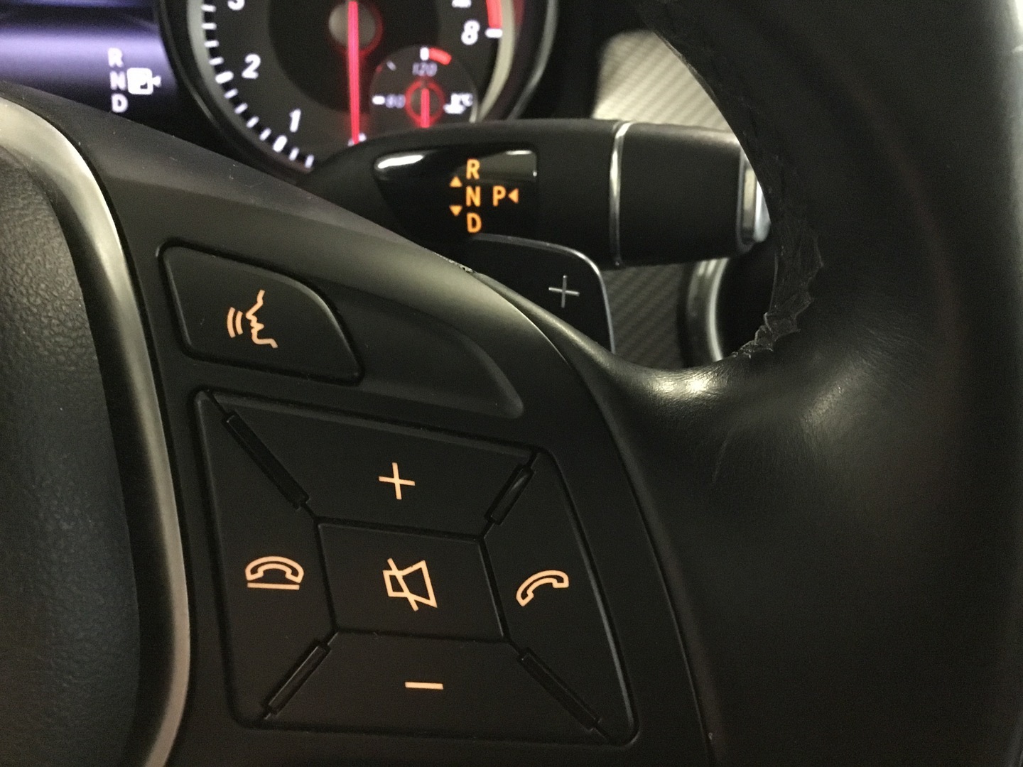 MERCEDES-BENZ GLA 15