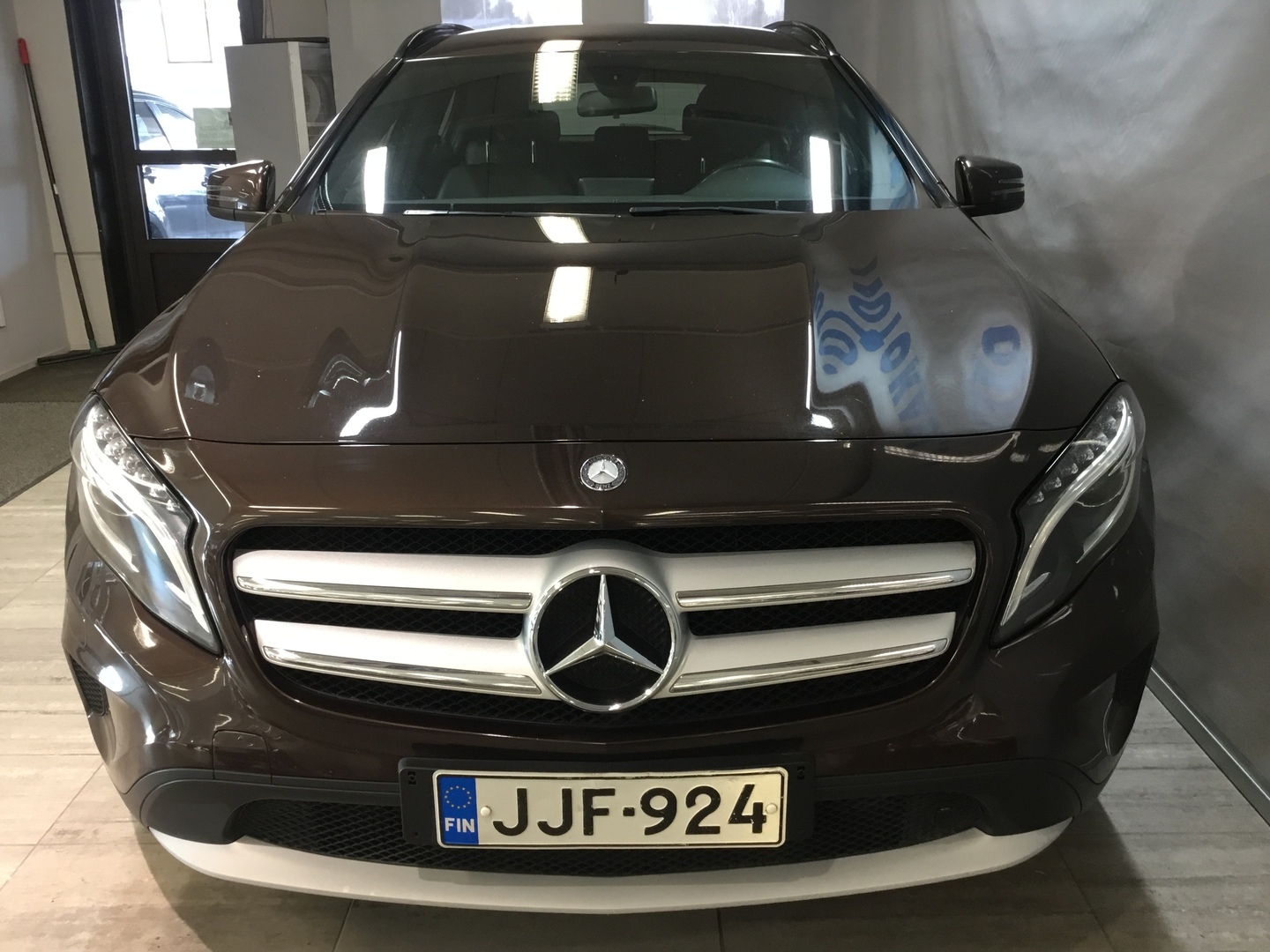 MERCEDES-BENZ GLA 5