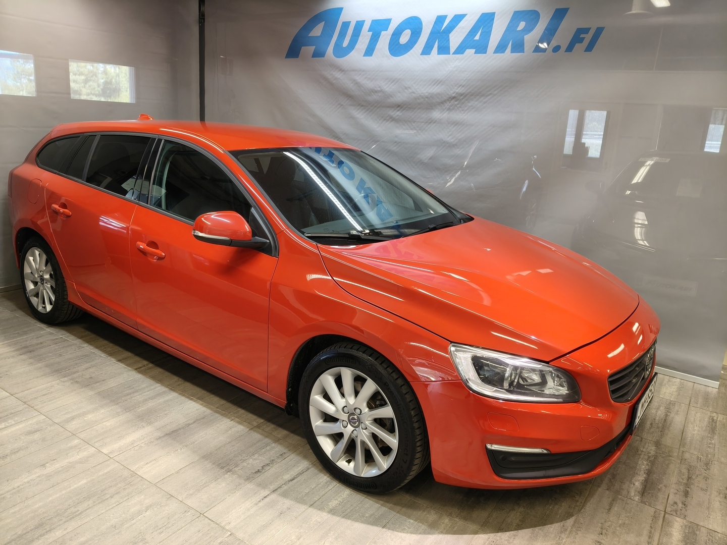 VOLVO V60 1