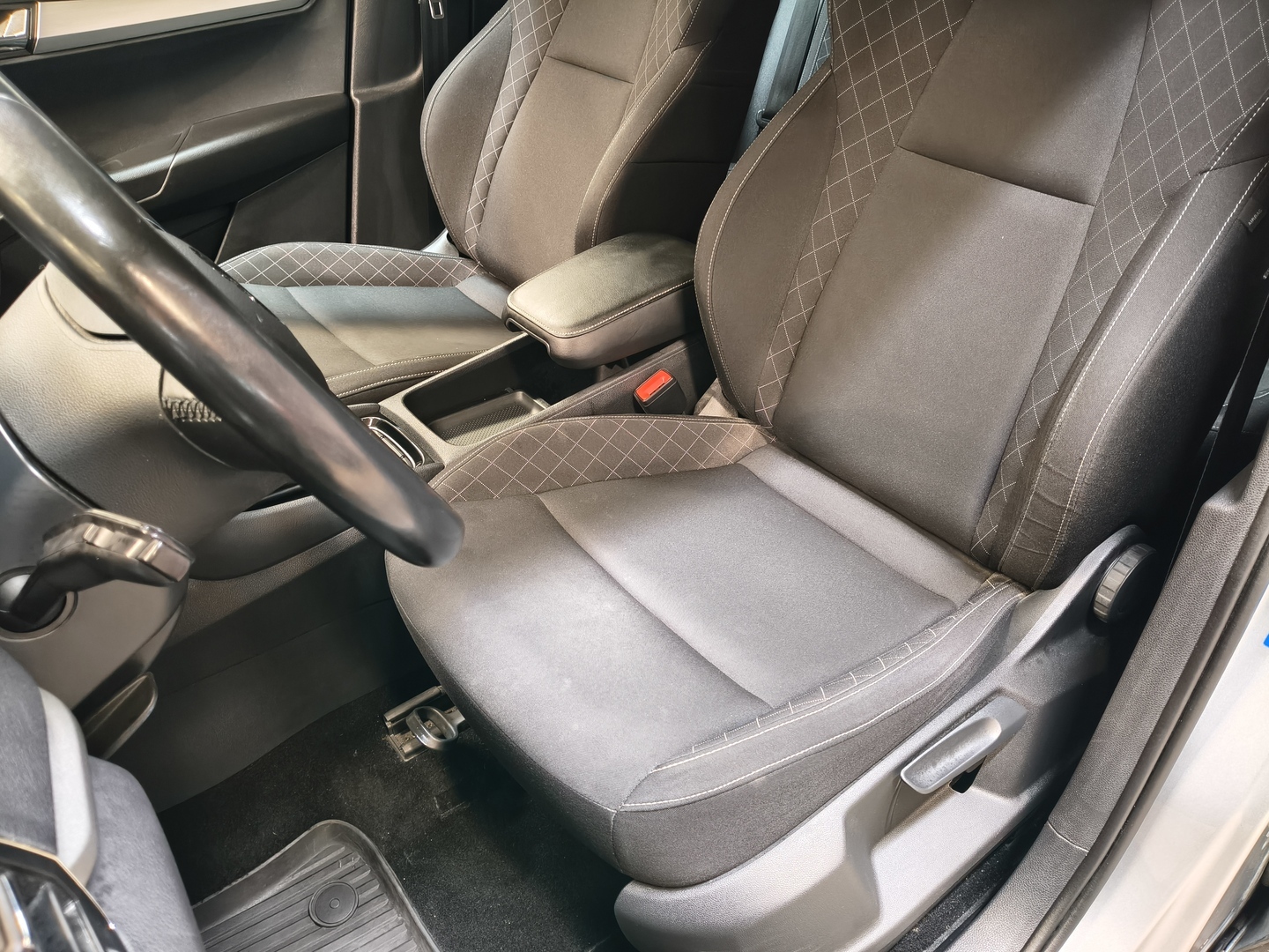 SKODA KAROQ 7