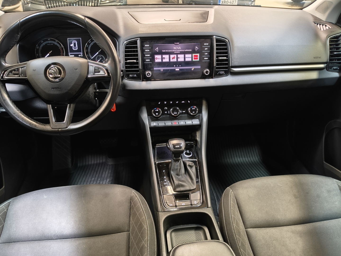 SKODA KAROQ 9
