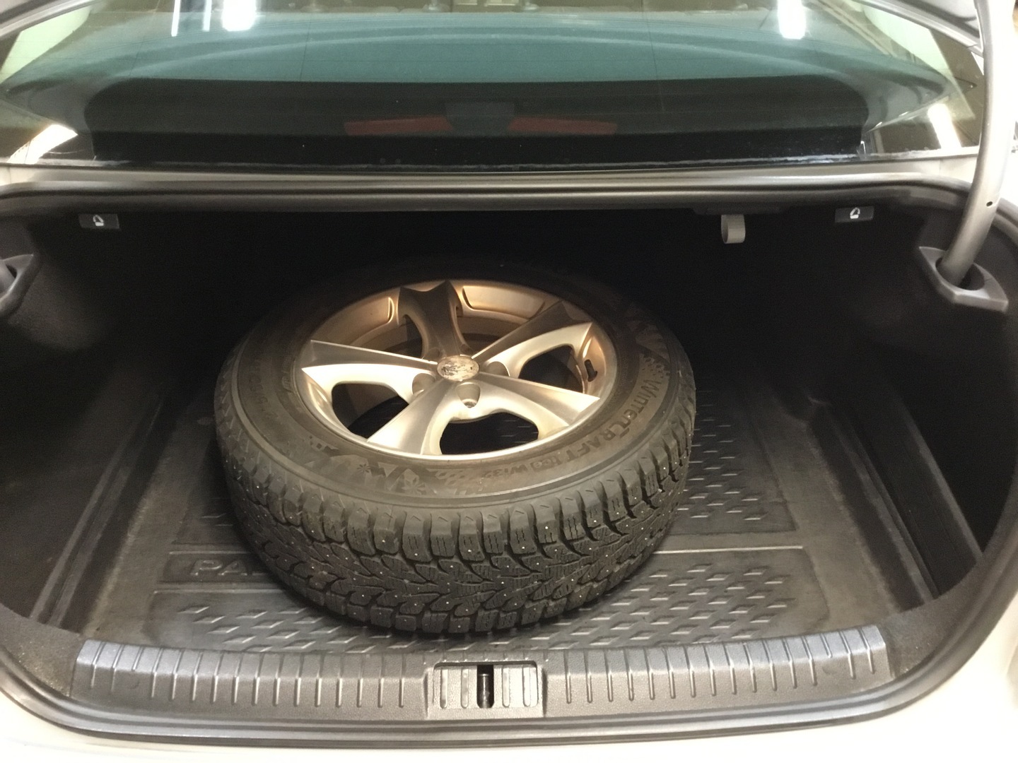 VOLKSWAGEN Passat 10