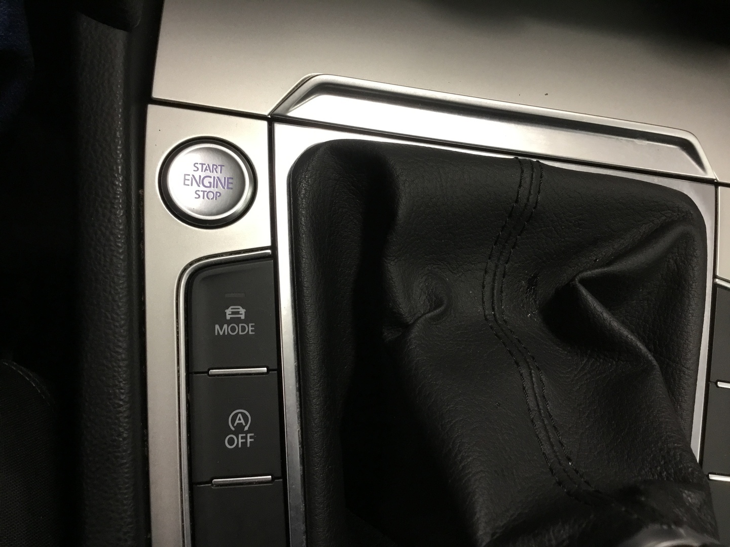 VOLKSWAGEN Passat 14