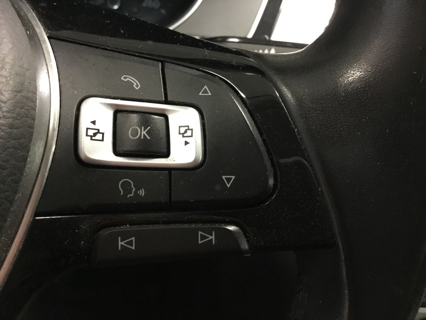 VOLKSWAGEN Passat 15