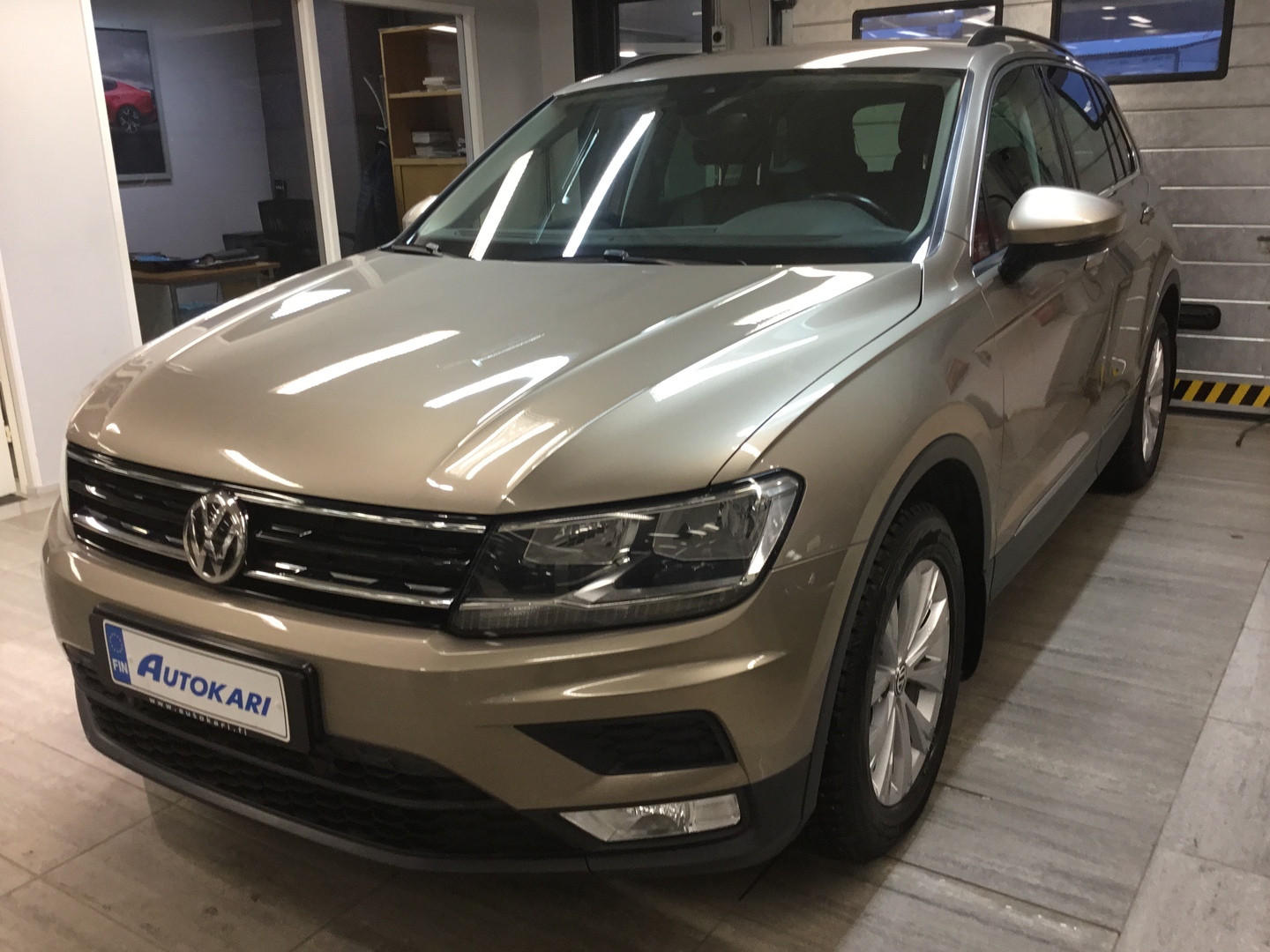 VOLKSWAGEN Tiguan 3