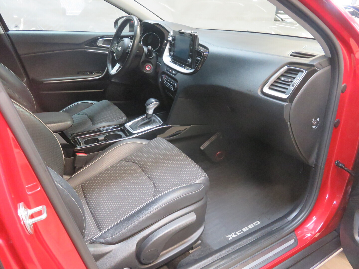 KIA XCeed 13